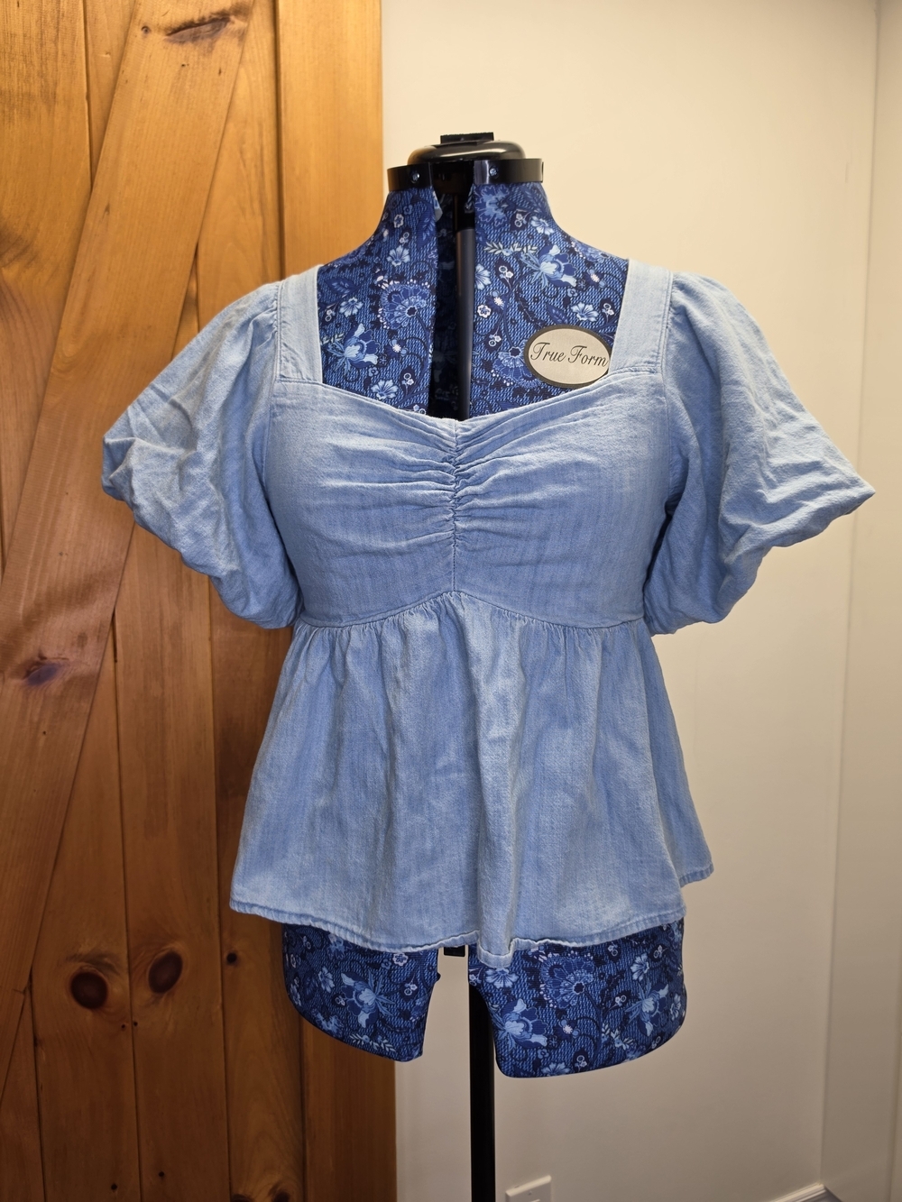 Old Navy Light Blue Puff Sleeve Peplum Blouse - Picture 1 of 5